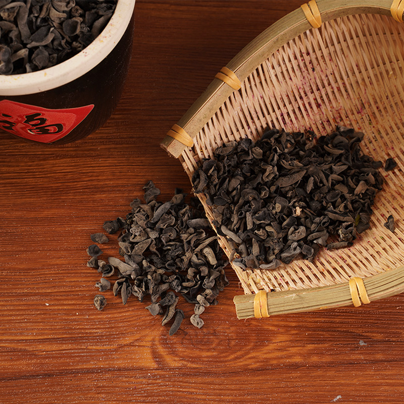 Dehidrirana crna gljiva Dehidrirana crna gljiva